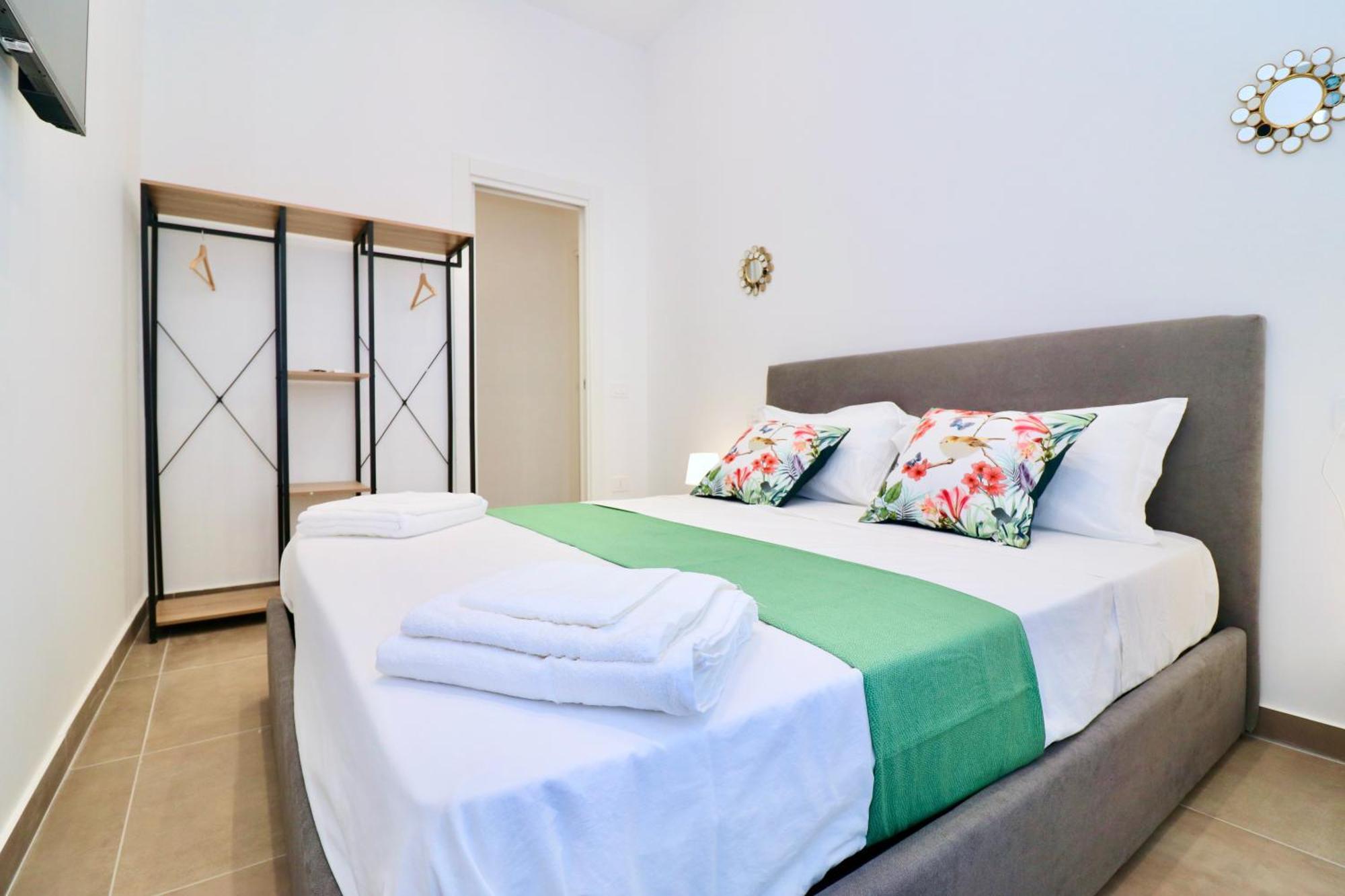 Airport Guest Houses Napoli Eksteriør billede